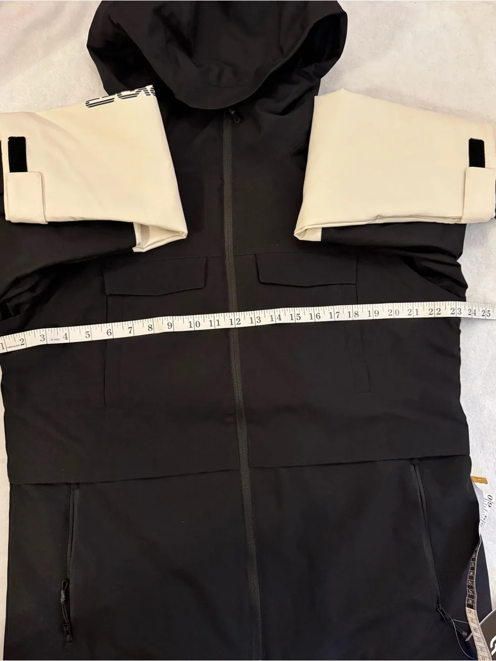 Spyder Snow Black and White Hooded Jacket, Size Medium with Contrast Sleeves